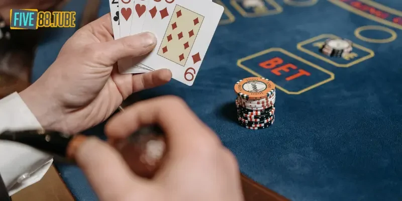 Cách Chơi Tú Lơ Khơ Five88 Dễ Hiểu Cho Người Mới 2 Tú lơ khơ là gì?
